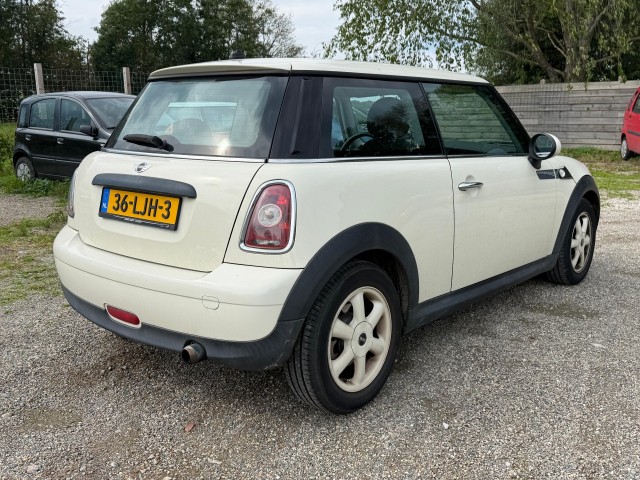 MINI ONE 1.6 75pk MINIMALIST Business Line 3-drs Airco/Cruise, Autobedrijf Roetert, Loenen