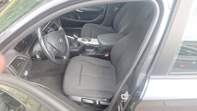 BMW 1-SERIE 116D 115pk ECC/cruise/navi/PDC/USB 5-deurs, Autobedrijf Roetert, Loenen