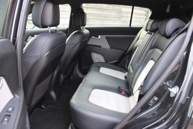 KIA SPORTAGE 1.6 GDI 135pk X-treme DynamicLine ECC/Cruise/Navi/Camera/Trekhaak/Stoelverw, Autobedrijf Roetert, Loenen