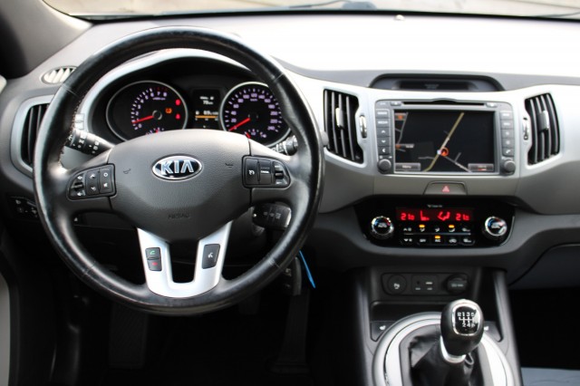 KIA SPORTAGE 1.6 GDI 135pk X-treme DynamicLine ECC/Cruise/Navi/Camera/Trekhaak/Stoelverw, Autobedrijf Roetert, Loenen