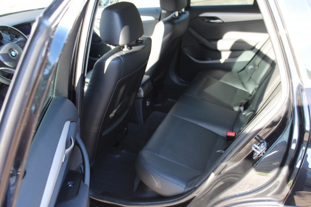 BMW X1 xDrive28i 258pk Automaat Executive ECC/Leer/Navi/Panodak/Stoelverw/Trekhaak, Autobedrijf Roetert, Loenen