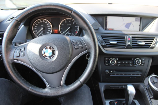 BMW X1 xDrive28i 258pk Automaat Executive ECC/Leer/Navi/Panodak/Stoelverw/Trekhaak, Autobedrijf Roetert, Loenen