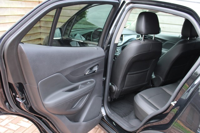 OPEL MOKKA X 1.4T 140pk Innovation automaat ECC/camera/cruse/half leer/navi/PDC, Autobedrijf Roetert, Loenen