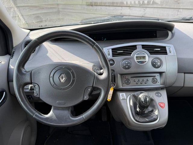 RENAULT SCENIC 1.6 113pk Dynamique 1e eigenaar ECC/cruise/PDC/trekhaak + nieuwe APK, Autobedrijf Roetert, Loenen