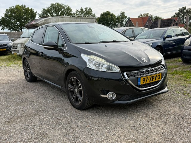 PEUGEOT 208 1.4 VTi 95pk Griffe 5-drs ECC/Cruise/Navi/Leer/PDC/Trekhaak, Autobedrijf Roetert, Loenen