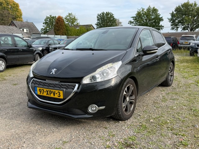 PEUGEOT 208 1.4 VTi 95pk Griffe 5-drs ECC/Cruise/Navi/Leer/PDC/Trekhaak, Autobedrijf Roetert, Loenen
