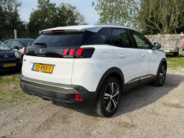 PEUGEOT 3008 1.2 PureTech 131pk Automaat Allure ECC/Cruise/Camera/CarPlay/Android, Autobedrijf Roetert, Loenen