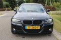 BMW 3-SERIE 325I 218pk High Executive automaat leer/ECC/navi/schuifdak handelsprijs, Autobedrijf Roetert, Loenen