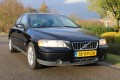VOLVO S60 2.4 170pk Kinetic Chrono ECC/cruise/navi/PDC/half leer/trekhaak, Autobedrijf Roetert, Loenen