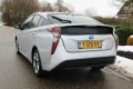 TOYOTA PRIUS 1.8 122pk Dynamic Hybride ECC/HUD/cruise/navi/PDC/parkeerass., Autobedrijf Roetert, Loenen