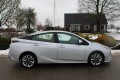TOYOTA PRIUS 1.8 122pk Dynamic Hybride ECC/HUD/cruise/navi/PDC/parkeerass., Autobedrijf Roetert, Loenen