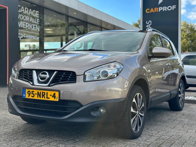 Nissan Qashqai - 2.0 Connect Edition Automaat '' Trekhaak - Camera - Clima ''