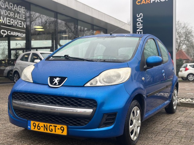 PEUGEOT 107