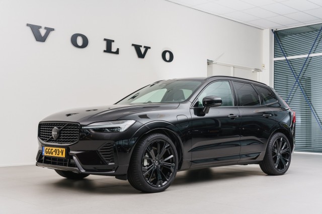 VOLVO XC60 T8 AWD Plug-in hybrid Ultra Black Edition, Automobielbedrijf S. van der Veen, Nijverdal
