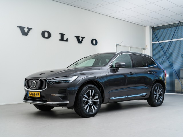 VOLVO XC60 T6 AWD Core Bright, Automobielbedrijf S. van der Veen, Nijverdal