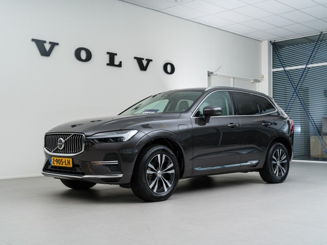 VOLVO XC60 T6 AWD Essential Bright, Automobielbedrijf S. van der Veen, Nijverdal