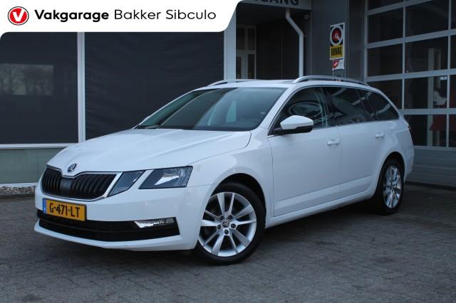SKODA OCTAVIA 1.6 TDI CLEVER EDITION AUTOMAAT CRUISE NAVI LM 17 INCH, Vakgarage Bakker Sibculo, Sibculo