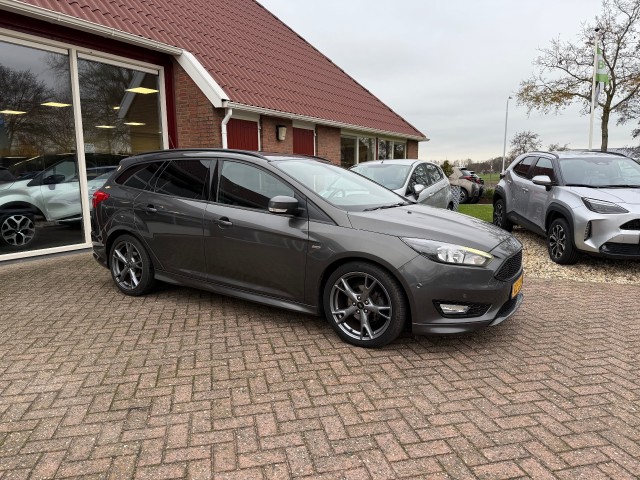 FORD FOCUS 1.0 ECOBOOST ST-LINE BUSINESS WAGON SLECHTS 64.137 KM!! IN PERFECTE STAAT!!, Autobedrijf Boersma, Walterswald