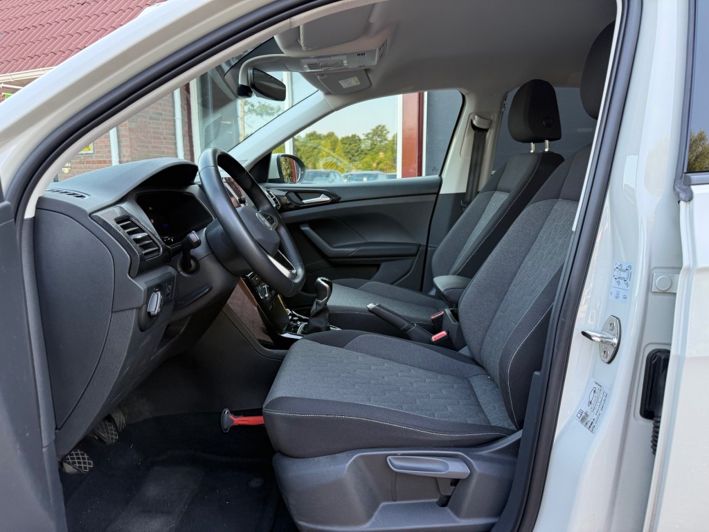 VOLKSWAGEN, T-CROSS