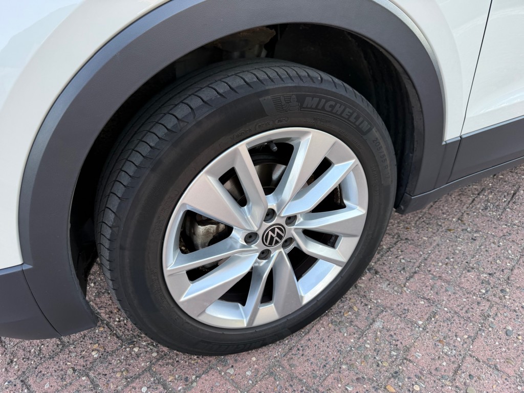 VOLKSWAGEN, T-CROSS