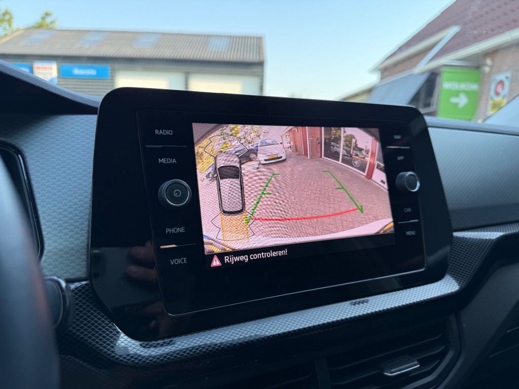 VOLKSWAGEN, T-CROSS