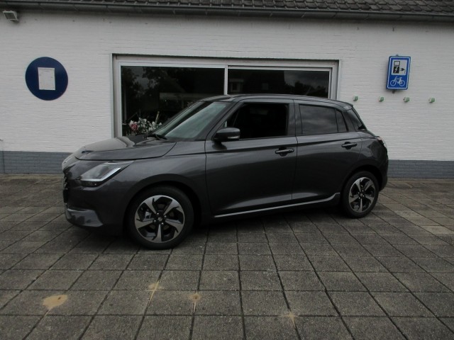 SUZUKI SWIFT 1.2 MILD HYBRID STYLE 5 DRS, Autobedrijf Manenschijn, Daarle