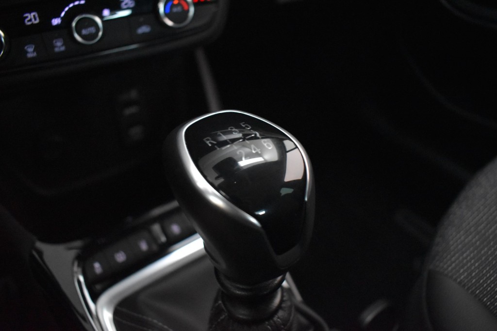 OPEL, CROSSLAND X