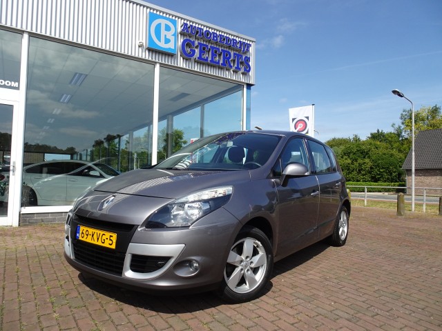 RENAULT SCENIC 1.6 Dynamique PDC/Trekhaak/Navigatie, Autobedrijf Geerts, Nederasselt