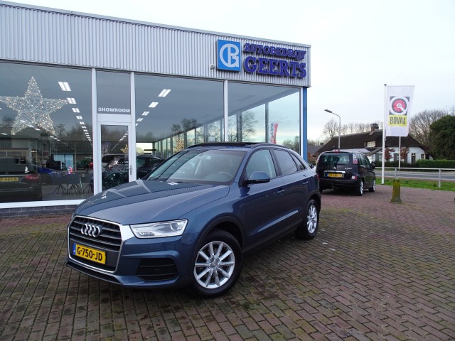 AUDI Q3 1.4 TFSI 150pk Pro Line Plus Xenon/Panorama/Trekhaak/Navi, Autobedrijf Geerts, Nederasselt
