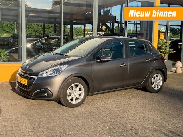 PEUGEOT 208 1.2 PureTech Blue Lion - trekhaak, Auto Huitink, GROENLO
