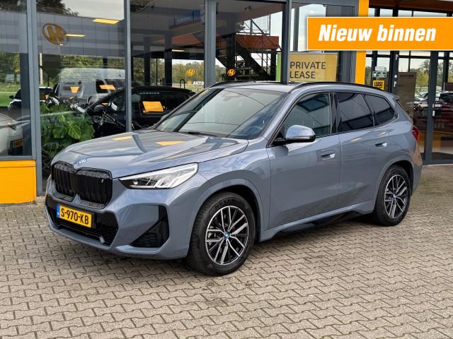 BMW IX1 xDrive 30 M Sport - Panoramadak - trekhaak - leer - camera, Auto Huitink, GROENLO