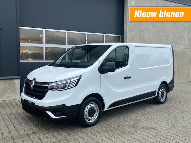 Renault Trafic - 2.0 D 130pk  L1H1 - sensoren - trekhaak - keyless 