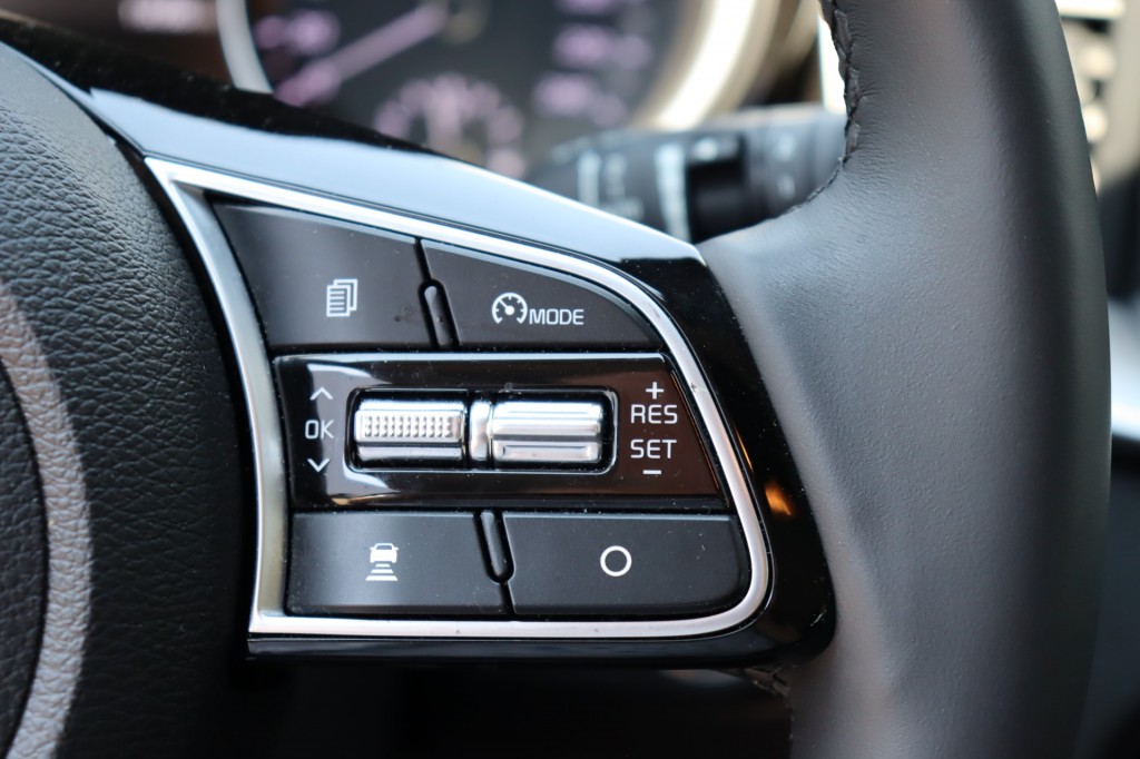 KIA, XCEED