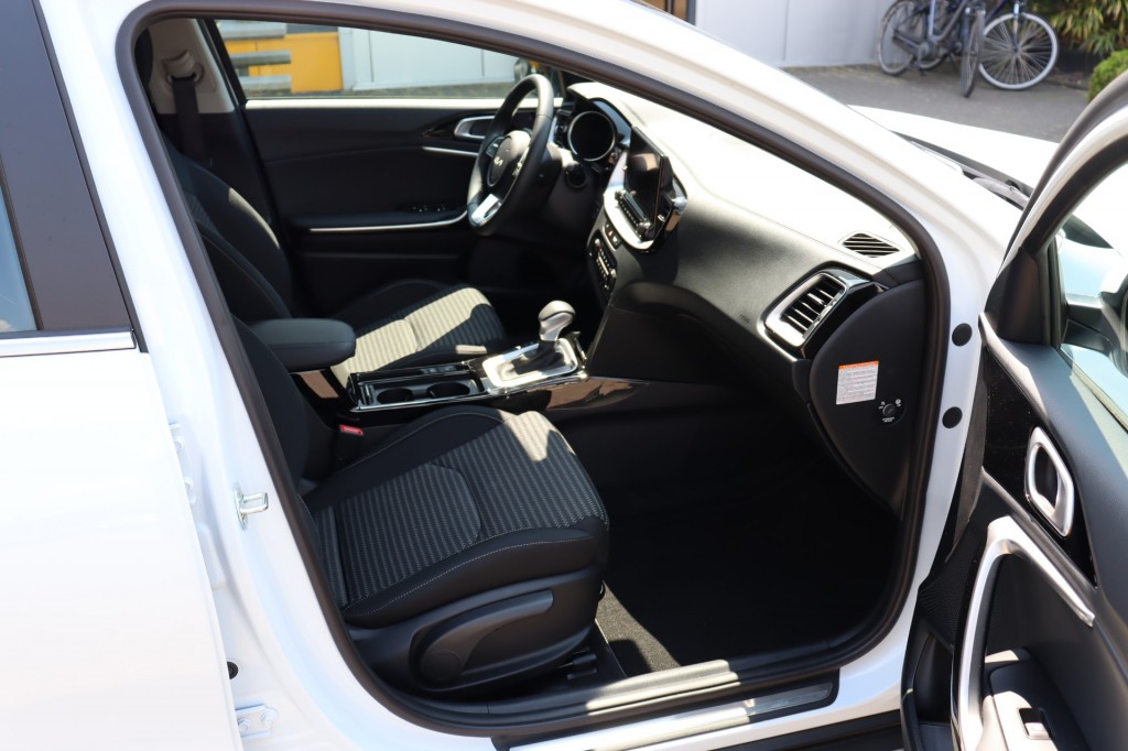 KIA, XCEED