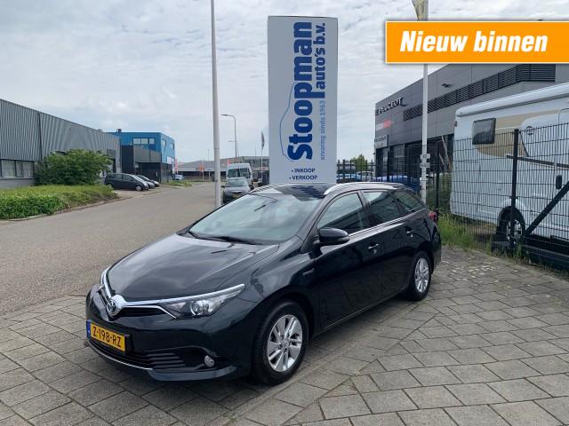 TOYOTA AURIS 1.8 Hybrid Touring Sports Business Plus, Stoopman Auto's & Campers B.V., Hellevoetsluis