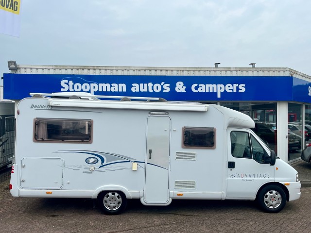 DETHLEFFS Advantage Enk.Bed, Dakairco Fietsenrek, Trekhaak, Stoopman Auto's & Campers B.V., Hellevoetsluis