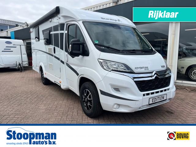 SUNLIGHT V69 Adventure Ed. Queensbed Zonnepaneel Omvormer Fietsenrek, Stoopman Auto's & Campers B.V., Hellevoetsluis