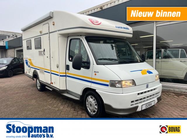 EURA MOBIL Compact Off-Grid Zonnepaneel Omvormer Maxi-fan 4 slaappl., Stoopman Auto's & Campers B.V., Hellevoetsluis