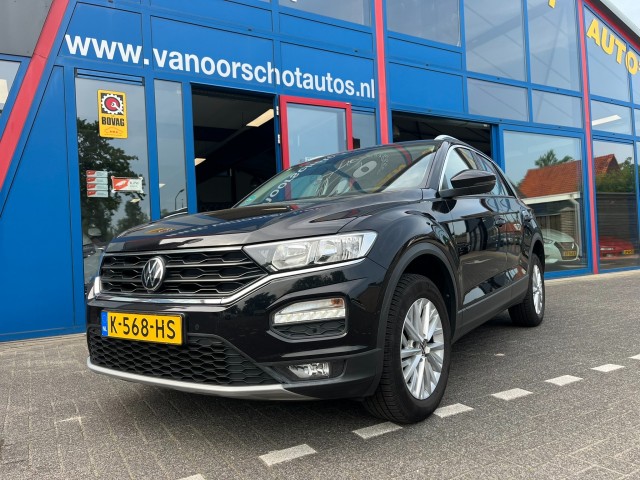 Volkswagen T-roc - 1.5 TSi 150pk Automaat Navi Carplay Airco bj2021