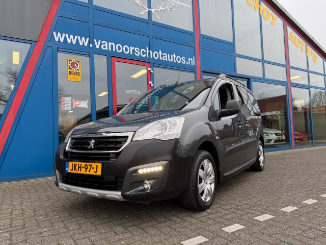 Peugeot Partner - 1.2 110pk Navi Carplay Led Airco(ECC)