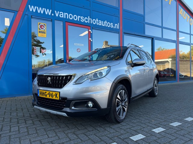 Peugeot 2008 - 1.2 110pk Panodak Navi Carplay Camera Led Airco