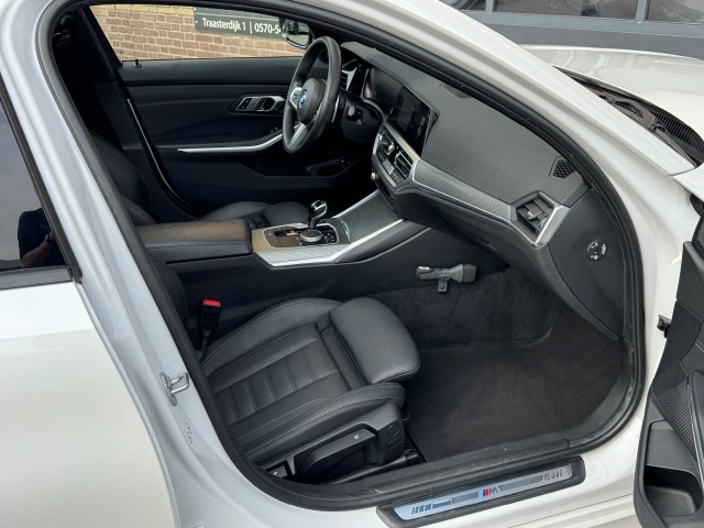 BMW 3-SERIE 320E BUSINESS EDITION PLUS 2022 FULL OPTIONS! , Autobedrijf Gert van Keulen, Bathmen