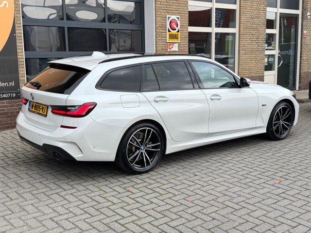 BMW 3-SERIE 320E BUSINESS EDITION PLUS 2022 FULL OPTIONS! , Autobedrijf Gert van Keulen, Bathmen