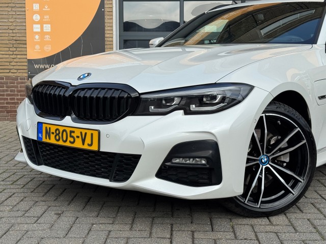 BMW 3-SERIE 320E BUSINESS EDITION PLUS 2022 FULL OPTIONS! , Autobedrijf Gert van Keulen, Bathmen