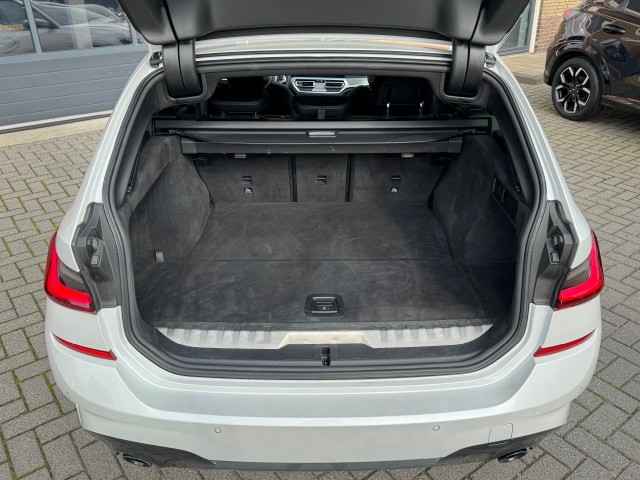 BMW 3-SERIE 320E BUSINESS EDITION PLUS 2022 FULL OPTIONS! , Autobedrijf Gert van Keulen, Bathmen