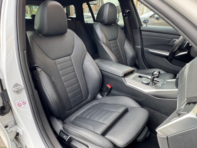 BMW 3-SERIE 320E BUSINESS EDITION PLUS 2022 FULL OPTIONS! , Autobedrijf Gert van Keulen, Bathmen