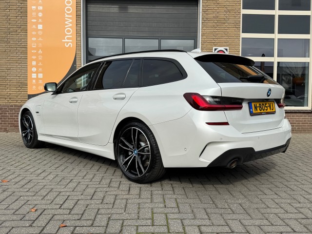 BMW 3-SERIE 320E BUSINESS EDITION PLUS 2022 FULL OPTIONS! , Autobedrijf Gert van Keulen, Bathmen