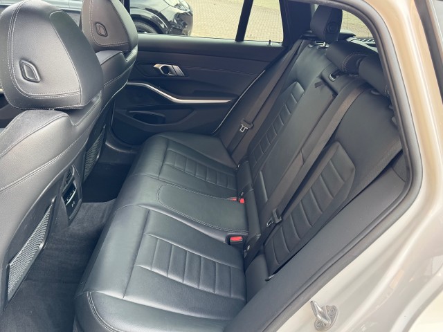 BMW 3-SERIE 320E BUSINESS EDITION PLUS 2022 FULL OPTIONS! , Autobedrijf Gert van Keulen, Bathmen
