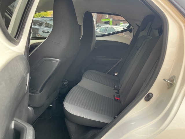 TOYOTA AYGO 1.0 VVT-I X-FIRST, Autobedrijf Gert van Keulen, Bathmen