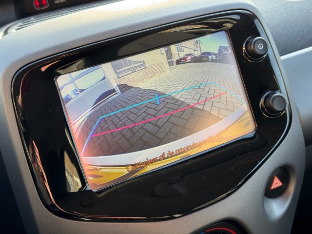 TOYOTA AYGO 1.0 VVT-I X-PLAY LIMITED 5-DEURS NL-AUTO/1E EIG. , Autobedrijf Gert van Keulen, Bathmen